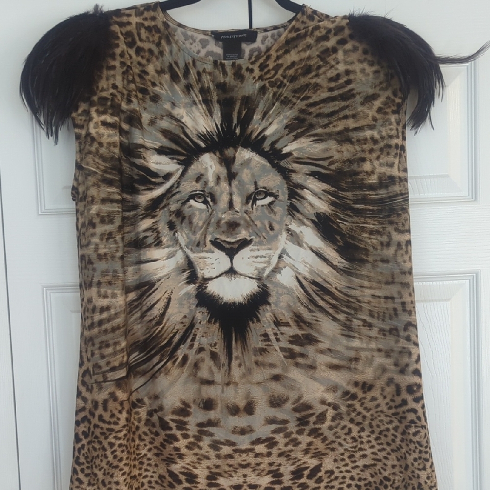 Lion Print‎ Sleeveless Top with Feather Accents